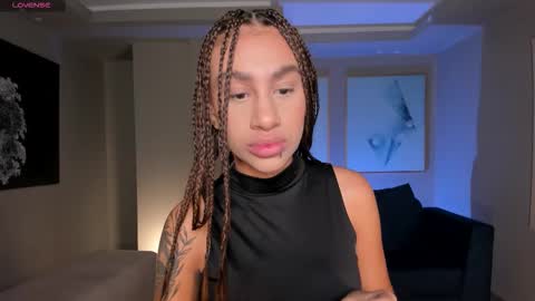 Snapshot of dannacruz_ chatting on 12, 10, 2025 Danna Cruz online show from 12, 10, 2025