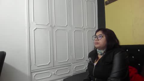 Snapshot of dannagarza chatting on 5, 3, 2025 Danna Garza online show from 5, 3, 2025