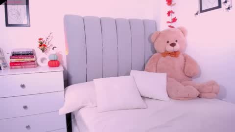 Snapshot of dannahyde chatting on 30, 10, 2025 Insta DannaBlueX online show from 30, 10, 2025