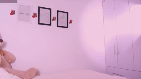 Snapshot of dannahyde chatting on 27, 11, 2025 Insta DannaBlueX online show from 27, 11, 2025