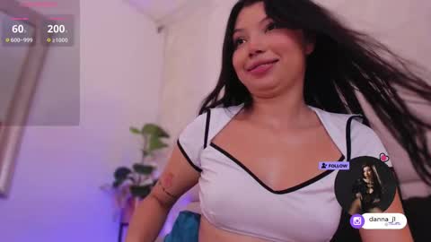 Danna online show from 28, 2, 2025