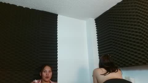 Snapshot of dannamomcerrat chatting on 10, 12, 2024 dannamomcerrat online show from 10, 12, 2024