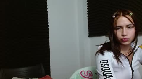 Snapshot of dannamomcerrat chatting on 20, 12, 2024 dannamomcerrat online show from 20, 12, 2024