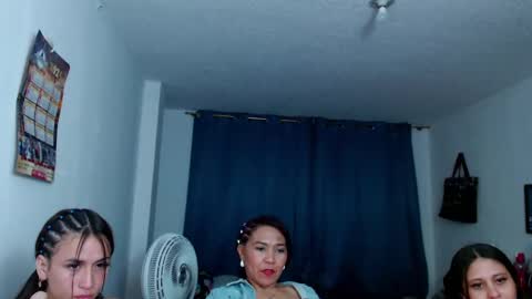 Snapshot of dannamomcerrat chatting on 11, 2, 2025 dannamomcerrat online show from 11, 2, 2025