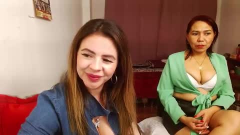 Snapshot of dannamomcerrat chatting on 9, 3, 2025 dannamomcerrat online show from 9, 3, 2025