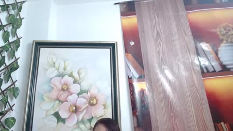 Snapshot of dannamomcerrat chatting on 8, 9, 2025 dannamomcerrat online show from 8, 9, 2025