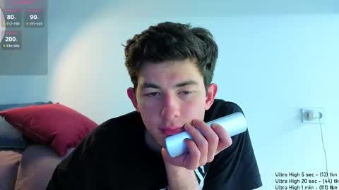 Snapshot of danny__magic chatting on 16, 10, 2025 danny__magic online show from 16, 10, 2025