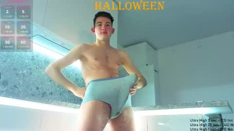 Snapshot of danny__magic chatting on 29, 10, 2025 danny__magic online show from 29, 10, 2025