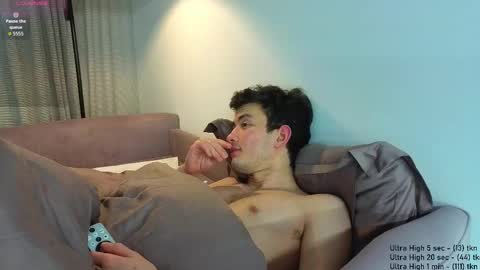 Snapshot of danny__magic chatting on 13, 12, 2025 danny__magic online show from 13, 12, 2025