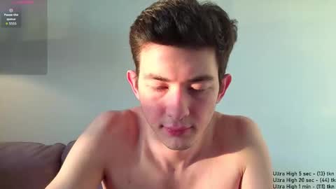 Snapshot of danny__magic chatting on 14, 12, 2025 danny__magic online show from 14, 12, 2025