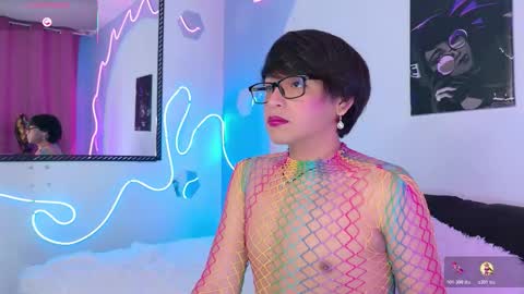 Snapshot of dannyhot__ chatting on 11, 11, 2025 Danny online show from 11, 11, 2025