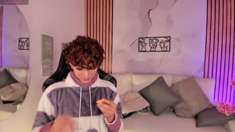 DANNYSA  online show from 10, 4, 2026