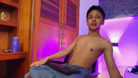 Snapshot of dante_bre chatting on 6, 3, 2025 dante_bre online show from 6, 3, 2025