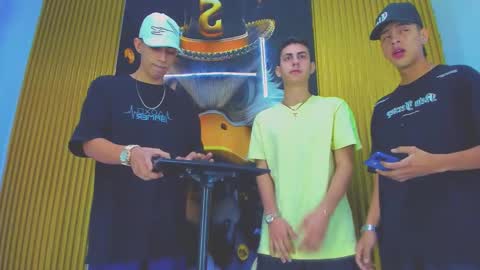 dante_brown1 online show from 5, 12, 2025