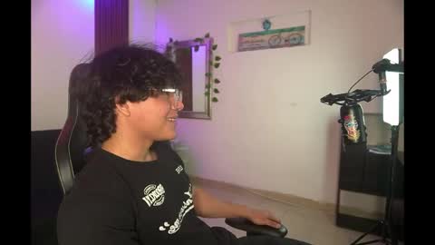 Snapshot of dante_muscle chatting on 13, 4, 2026 Dante online show from 13, 4, 2026