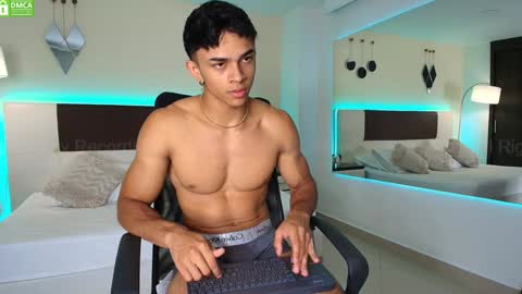 Snapshot of danteestone chatting on 29, 1, 2025 Dante online show from 29, 1, 2025