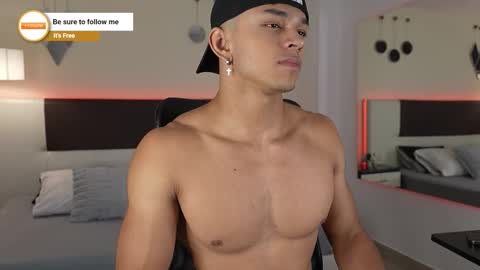 Snapshot of danteestone chatting on 1, 10, 2025 Dante online show from 1, 10, 2025