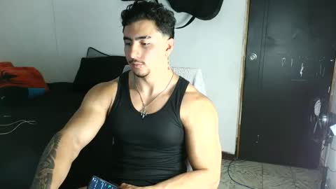 Snapshot of dantevicius chatting on 23, 10, 2025 Dante Vicius online show from 23, 10, 2025