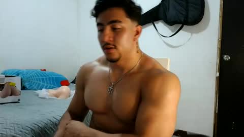 Snapshot of dantevicius chatting on 5, 11, 2025 Dante Vicius online show from 5, 11, 2025