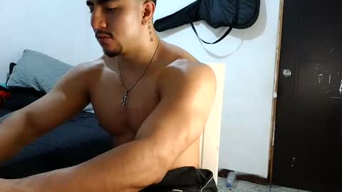 Snapshot of dantevicius chatting on 15, 11, 2025 Dante Vicius online show from 15, 11, 2025