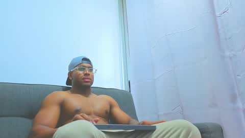 Snapshot of dany_dryy chatting on 25, 4, 2026 Dany online show from 25, 4, 2026