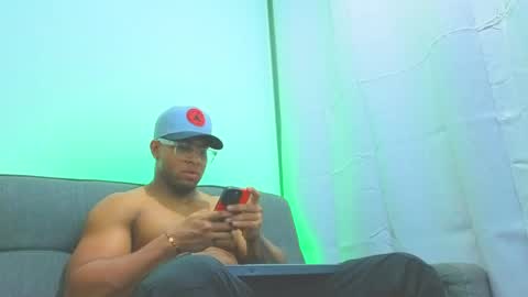 Snapshot of dany_dryy chatting on 3, 5, 2026 Dany online show from 3, 5, 2026