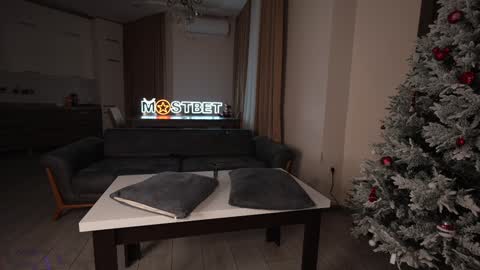 Snapshot of danyandannarearden chatting on 12, 1, 2025 Dany and Anna online show from 12, 1, 2025