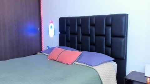 danyfitguy_ online show from 19, 1, 2025