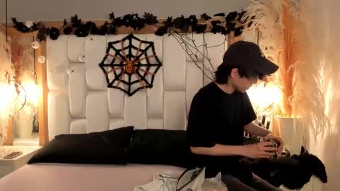 daphne_and_roger online show from 17, 10, 2025