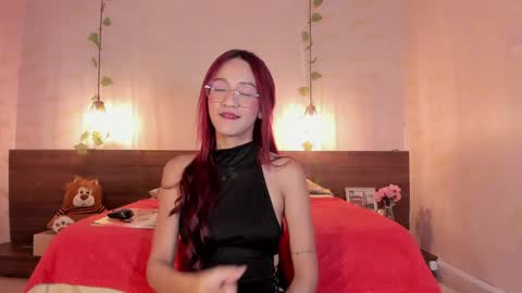 Snapshot of daphne_courtis chatting on 15, 1, 2025 Daphne online show from 15, 1, 2025