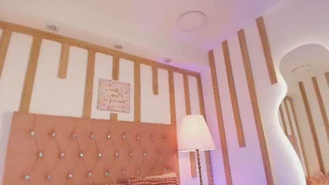 Snapshot of daphne_velmont chatting on 15, 7, 2026 Daphne Velmont online show from 15, 7, 2026