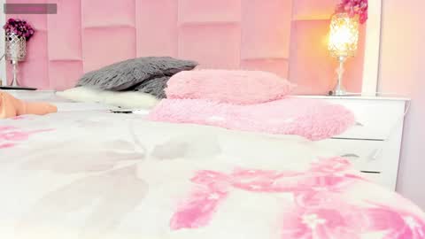 Daphne online show from 9, 2, 2025