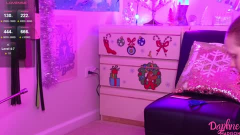 Daphne Madison online show from 3, 12, 2024