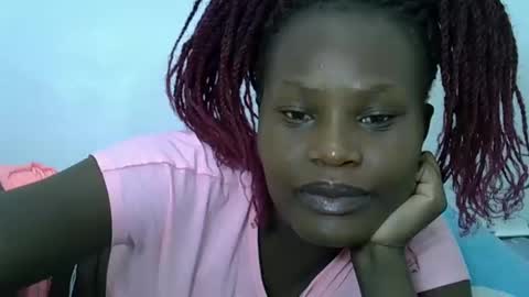 ESTHER online show from 5, 3, 2025