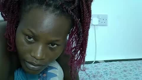 ESTHER online show from 7, 3, 2025