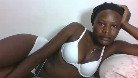 ESTHER online show from 13, 1, 2026