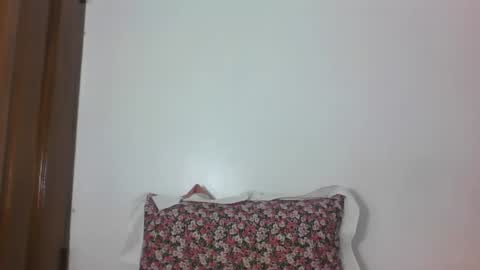 ESTHER online show from 9, 3, 2026