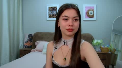 Snapshot of darcymacy chatting on 17, 5, 2026 DarcyMacy online show from 17, 5, 2026