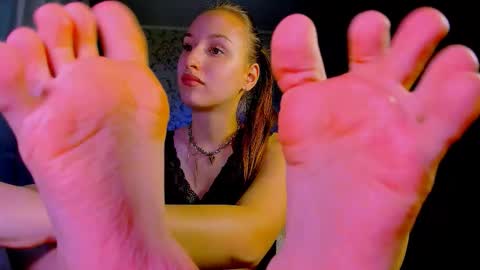 Darcy Siren online show from 10, 11, 2025