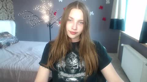 dariaangels online show from 4, 4, 2026