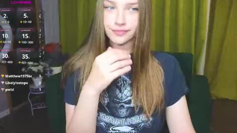 Snapshot of dariaangels chatting on 20, 6, 2026 dariaangels online show from 20, 6, 2026