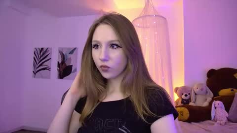 Snapshot of dariatate chatting on 8, 3, 2026 Daria Tate online show from 8, 3, 2026