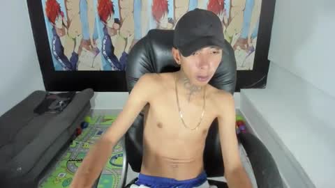 Snapshot of darikson_boy_ chatting on 22, 11, 2025 Darikson online show from 22, 11, 2025