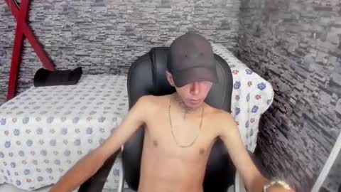 Snapshot of darikson_boy_ chatting on 26, 11, 2025 Darikson online show from 26, 11, 2025