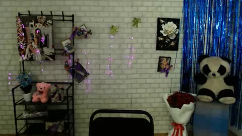 Darina online show from 1, 2, 2025