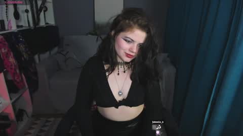 Snapshot of darina_wilson chatting on 20, 1, 2025 Dari the it woman online show from 20, 1, 2025