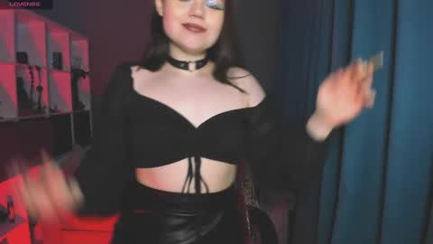 Snapshot of darina_wilson chatting on 7, 2, 2025 Dari the it woman online show from 7, 2, 2025