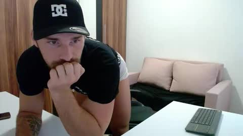 Snapshot of darius_94 chatting on 15, 10, 2025 darius_94 online show from 15, 10, 2025