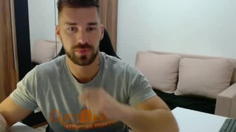 Snapshot of darius_94 chatting on 27, 10, 2025 darius_94 online show from 27, 10, 2025