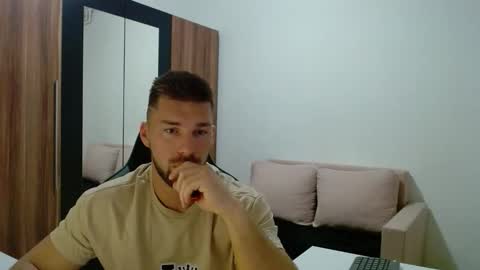 Snapshot of darius_94 chatting on 11, 11, 2025 darius_94 online show from 11, 11, 2025